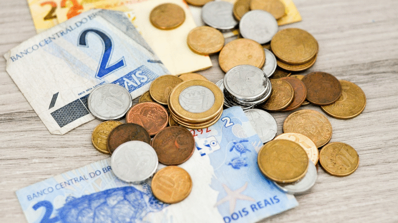 Score Baixo? Suba 300 Pontos em 2025 Rapidamente!