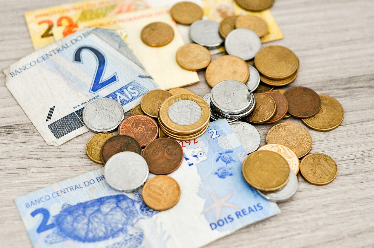 Score Baixo? Suba 300 Pontos em 2025 Rapidamente!