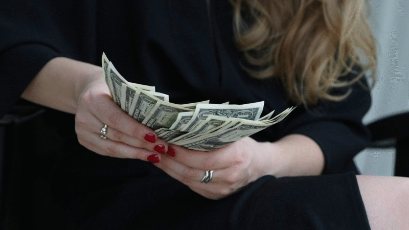 Como comprar dólar em 2025 – Guia completo – seja expert